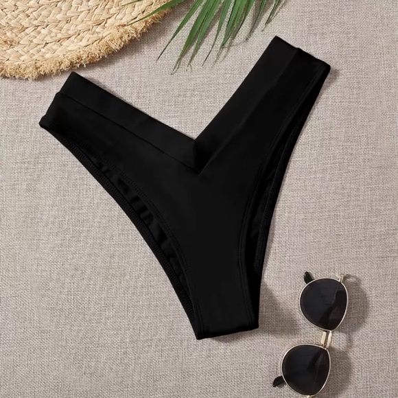 High cut bikini bottom - Picture 2 of 4